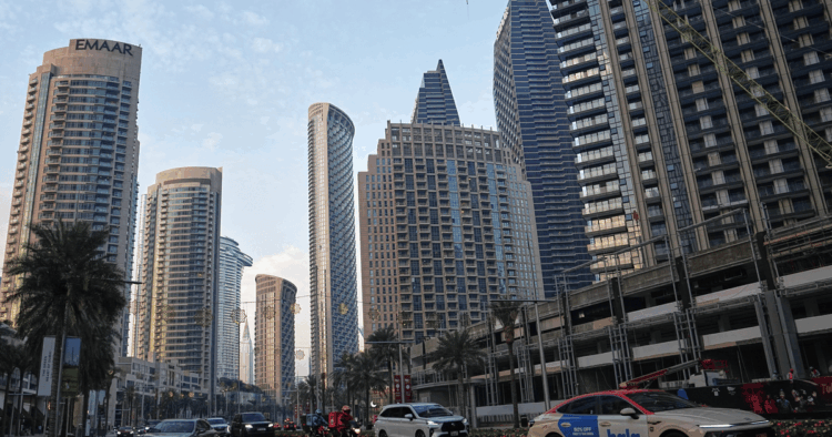 6 أسباب تجعل اقتصاد الإمارات قادراً على تحمل آثار صراع إيران وأمريكا 6 أسباب تجعل اقتصاد الإمارات قادراً على تحمل آثار صراع إيران وأمريكا