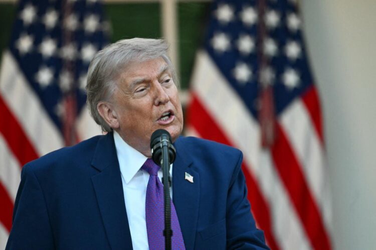65% من الأمريكيين يرون أن سياسات ترامب تؤثر سلباً على الاقتصاد 65% من الأمريكيين يرون أن سياسات ترامب تؤثر سلباً على الاقتصاد