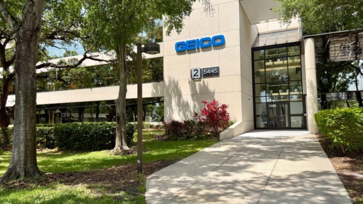 GEICO تفتح حرمها في تامبا وتعتزم إضافة 1,500 وظيفة GEICO تفتح حرمها في تامبا وتعتزم إضافة 1,500 وظيفة
