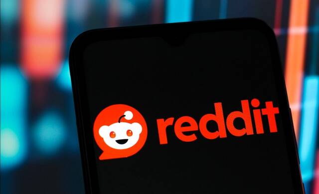 أسهم "ريديت" تنخفض 6% وسط مخاوف من منافسة "ميتا" أسهم "ريديت" تنخفض 6% وسط مخاوف من منافسة "ميتا"