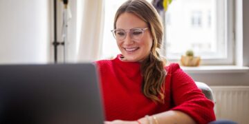 إحصائيات واتجاهات العمل عن بُعد في 2023