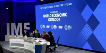 ارتفاع أسعار النفط والغموض الإقليمي يؤثران على توقعات استثمار مصر 2026