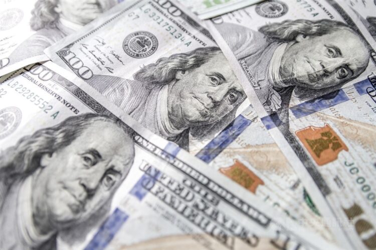 ارتفاع الدولار الأمريكي في سوق الفوركس بتايبيه ارتفاع الدولار الأمريكي في سوق الفوركس بتايبيه