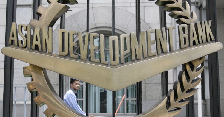 استشراف نمو معتدل في آسيا إذا استمر صراع الشرق الأوسط شهرًا استشراف نمو معتدل في آسيا إذا استمر صراع الشرق الأوسط شهرًا