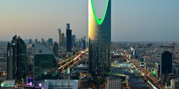 الأرقام: داخل الاقتصاد السعودي البالغ 1.3 تريليون دولار