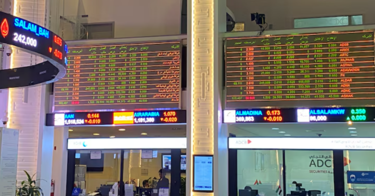 الإمارات تؤثر على الشبكة الاقتصادية الإيرانية وفق خبراء