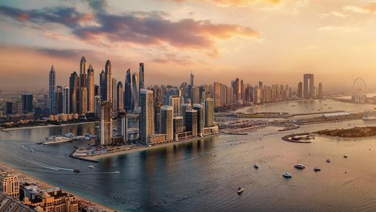 الإمارات تتوقع نموًا اقتصاديًا 5% في 2026 وآثاره الرئيسية الإمارات تتوقع نموًا اقتصاديًا 5% في 2026 وآثاره الرئيسية