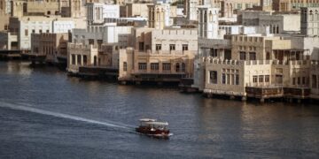 الإمارات تحقق نتائج إيجابية لخططها الاقتصادية السابقة