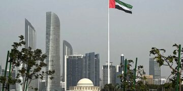 الإمارات تخرج من أوبك بعد 59 عامًا وسط تحذيرات للآخرين