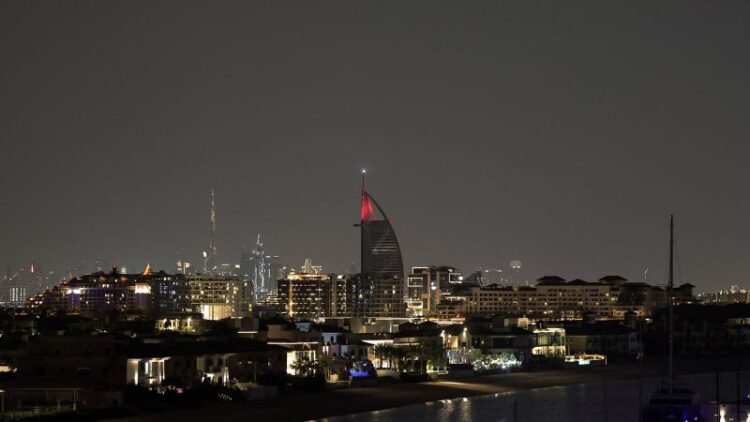 الإمارات تدفع ثمن الصراع الأمريكي الإسرائيلي مع إيران
