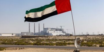 الإمارات تعلن انسحابها من أوبك: الأسباب والتداعيات