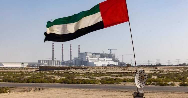 الإمارات تعلن انسحابها من أوبك: الأسباب والتداعيات