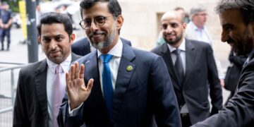 الإمارات تعلن مغادرتها لمنظمة أوبك يوم الجمعة