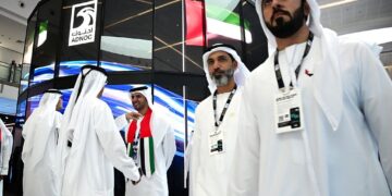 الإمارات تغادر أوبك: تداعيات على منظمة الدول المنتجة