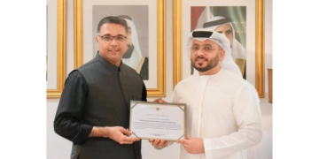 الإمارات تكرم محمد عفان لتعزيز العلاقات الاقتصادية مع باكستان