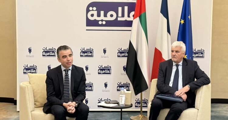 الإمارات وفرنسا تعززان الشراكة الاقتصادية الاستراتيجية الإمارات وفرنسا تعززان الشراكة الاقتصادية الاستراتيجية