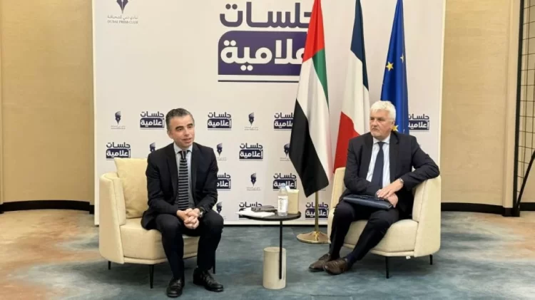 الإمارات وفرنسا تعززان الشراكة الاقتصادية الاستراتيجية الإمارات وفرنسا تعززان الشراكة الاقتصادية الاستراتيجية