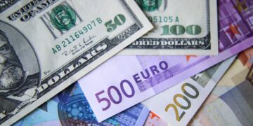 الاقتصاد الأمريكي يتباطأ، وأوروبا متوقعة أفضل أداء