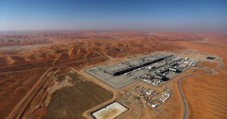 الحرب في إيران قد تؤدي لتقليص عجز السعودية المالي الحرب في إيران قد تؤدي لتقليص عجز السعودية المالي