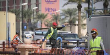 السعودية الحديثة تواجه تحديات العمالة غير العادلة