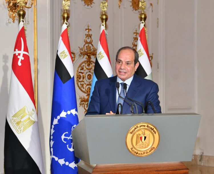 السيسي: اضطراب هرمز قد يؤثر على اقتصاد مصر وإيرادات السويس