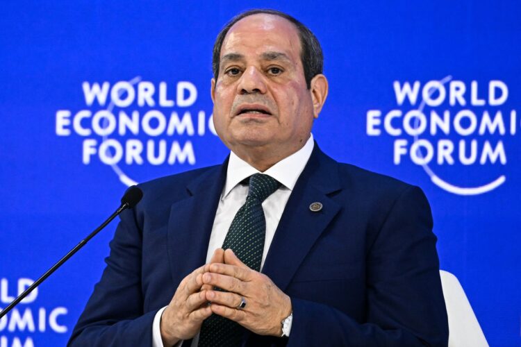 السيسي: مصر في حالة طوارئ قريبة بسبب تهديدات الحرب الإيرانية