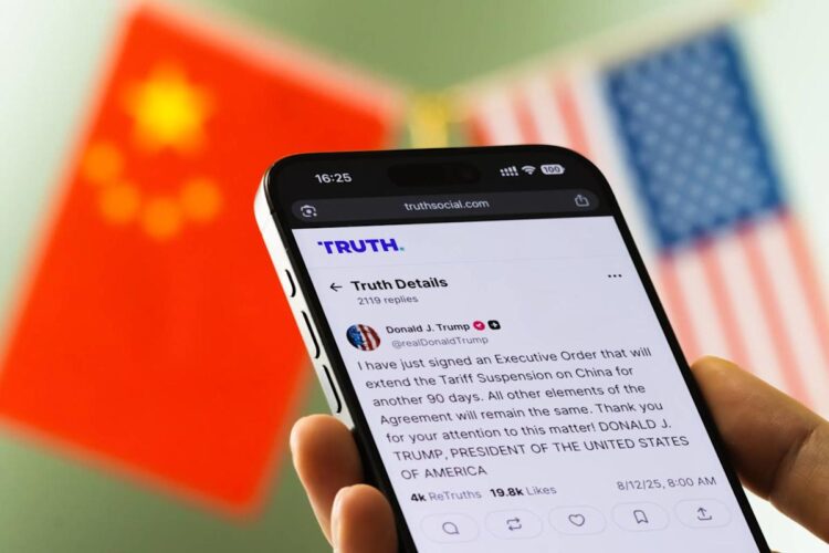 الصين واليابان والإمارات والهند تبيع مليارات من السندات الأمريكية