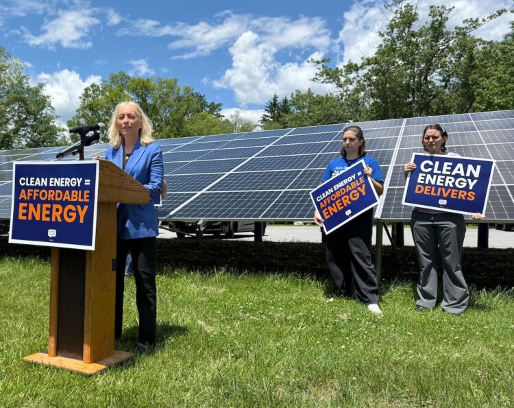 المشرعون في بنسلفانيا يدعمون قانون الطاقة النظيفة المشرعون في بنسلفانيا يدعمون قانون الطاقة النظيفة