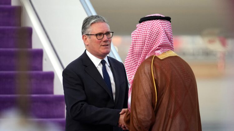 المملكة المتحدة تعلن عن اتفاق تجاري تاريخي مع دول الخليج خلال مجموعة السبع المملكة المتحدة تعلن عن اتفاق تجاري تاريخي مع دول الخليج خلال مجموعة السبع