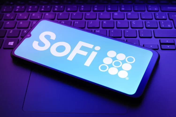 انخفاض طفيف في سهم SOFI مع تزايد حديث الاستحواذ انخفاض طفيف في سهم SOFI مع تزايد حديث الاستحواذ