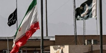 باكستان تطلق أول تصدير عبر ممر إيران إلى آسيا الوسطى
