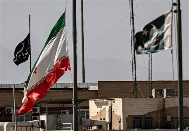باكستان تطلق أول تصدير عبر ممر إيران إلى آسيا الوسطى باكستان تطلق أول تصدير عبر ممر إيران إلى آسيا الوسطى