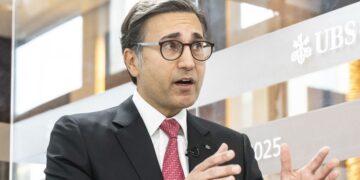 تأثير الذكاء الاصطناعي على سوق العمل حسب UBS