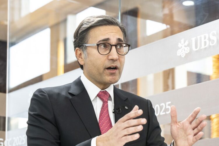 تأثير الذكاء الاصطناعي على سوق العمل حسب UBS