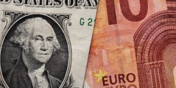 تأثير تراجع إيران يظهر في سعر اليورو مقابل الدولار