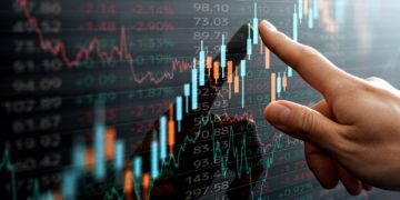 تحليل فني: تراجع FTSE 100 وEUR/USD مع ارتفاع WTI فوق 100$