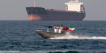 تراجع أسعار النفط انتظارًا لاتفاق أمريكي إيراني