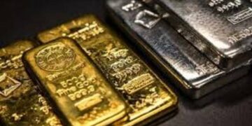 تراجع سعر الذهب بفعل التوترات الإقليمية وارتفاع النفط
