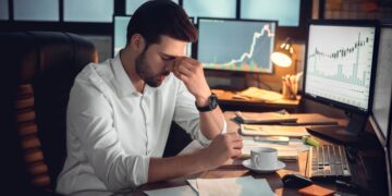 توقعات: XRP قد تنخفض قيمته إلى دولار خلال عام