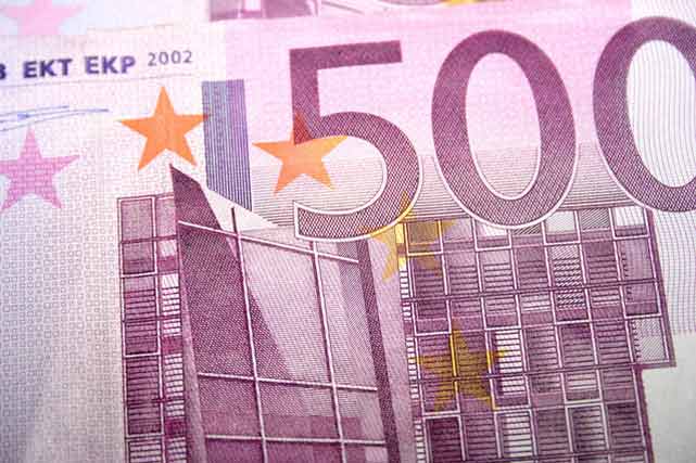 توقعات اليورو مقابل الدولار: ارتفاع تكاليف الطاقة يضغط على EUR/USD توقعات اليورو مقابل الدولار: ارتفاع تكاليف الطاقة يضغط على EUR/USD