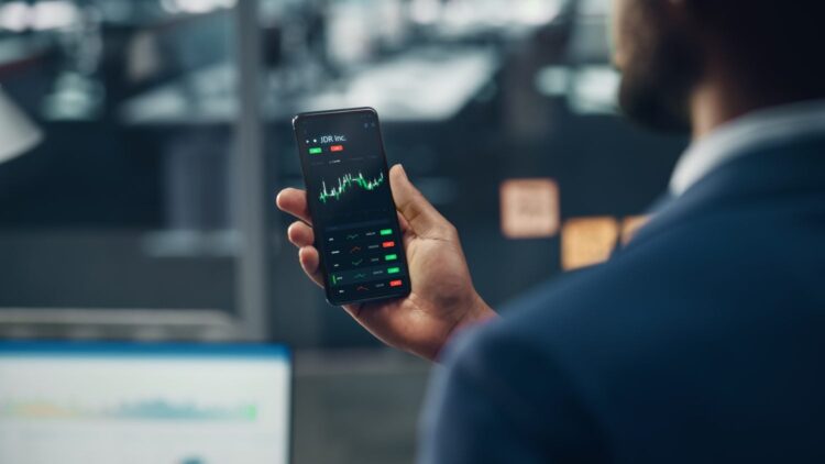 توقعات سعر XRP: ستاندرد تشارترد تراه بـ4 دولارات قبل 10 توقعات سعر XRP: ستاندرد تشارترد تراه بـ4 دولارات قبل 10
