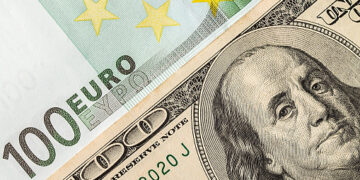 توقف EUR/USD دون 1.1660 والدولار ثابت رغم تمديد وقف إطلاق النار بين أمريكا وإيران
