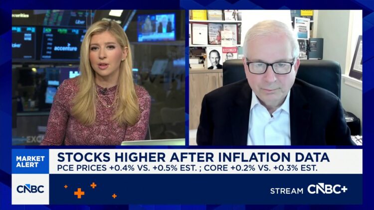 جزء كبير من الاقتصاد يعاني من أزمة، حسب ديفيد روزنبرغ جزء كبير من الاقتصاد يعاني من أزمة، حسب ديفيد روزنبرغ