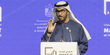 د. سلطان الجابر: بناء قاعدة صناعية قوية يؤمن المستقبل