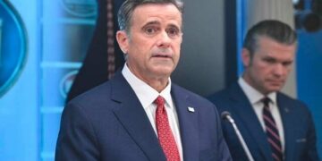 رئيس الـ"CIA" في هافانا لتقديم مساعدات لتغيير النظام