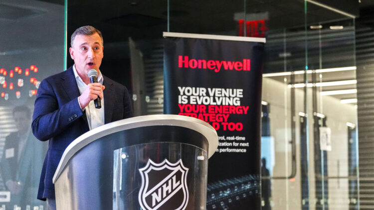 شراكة NHL مع Honeywell لتحسين كفاءة الطاقة في الملاعب شراكة NHL مع Honeywell لتحسين كفاءة الطاقة في الملاعب