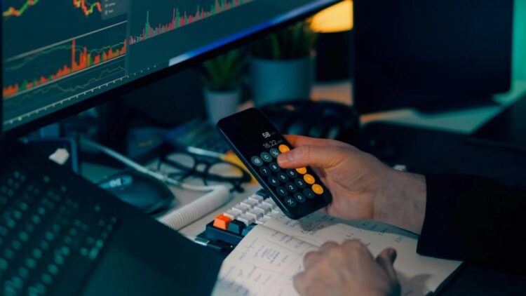 صناديق HYPE تجذب الملايين وسط تراجع استثمارات البيتكوين والإيثير. صناديق HYPE تجذب الملايين وسط تراجع استثمارات البيتكوين والإيثير.
