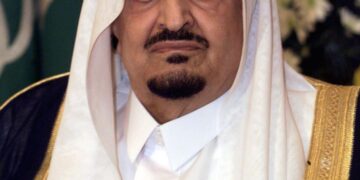 فهد بن عبد العزيز آل سعود: السيرة الذاتية والتاريخ والحقائق