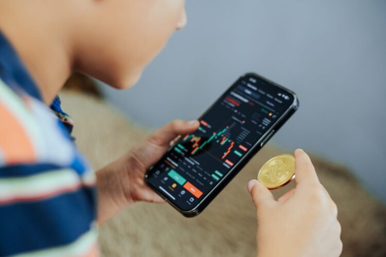 ما قيمة استثمار 5000 دولار في بيتكوين خلال دورات التقسيم؟ ما هي التوقعات لارتفاع بيتكوين (BTC) في هذه الدورة؟