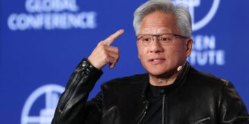 مدير Nvidia يتحدث عن تأثير الذكاء الاصطناعي في التعليم والمهن المستقبلية